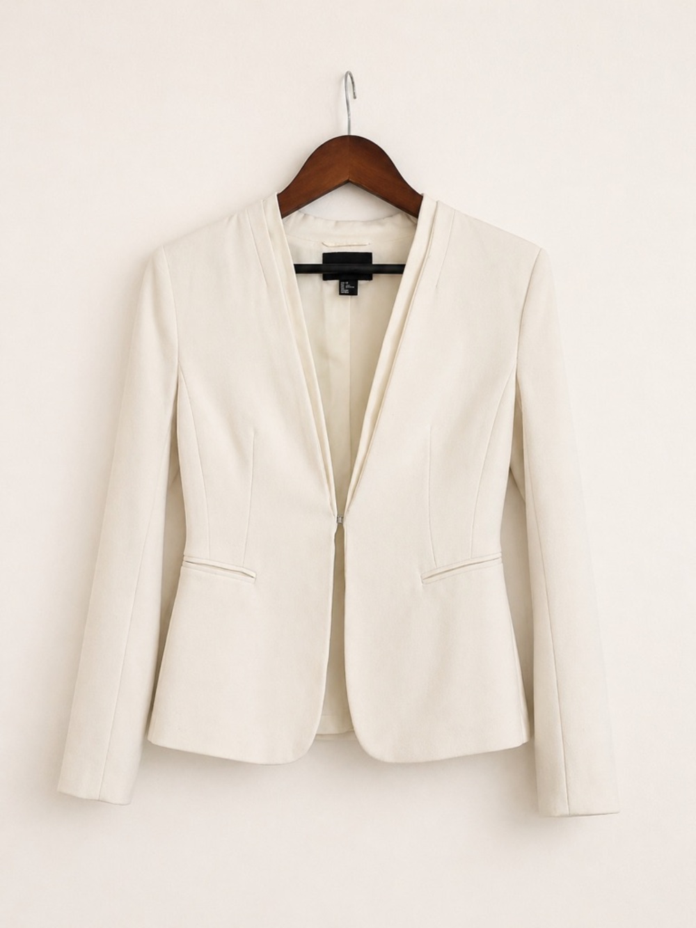 H&M Cream Structured Blazer – Size 4